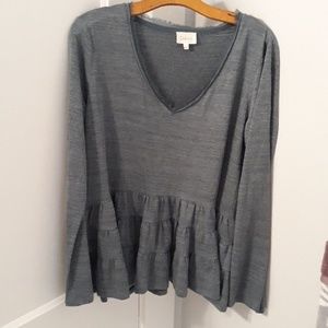 Anthropologie v neck long sleeve top